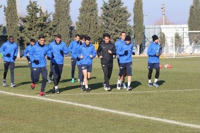 Akhisar Belediyespor&rsquo;da Kupa Hazırlıkları Başladı 3