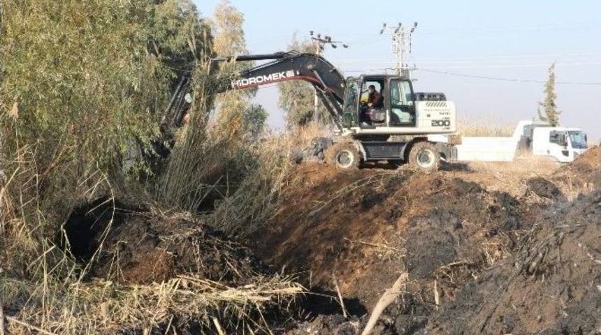 Dereler Bir Bir Temizleniyor