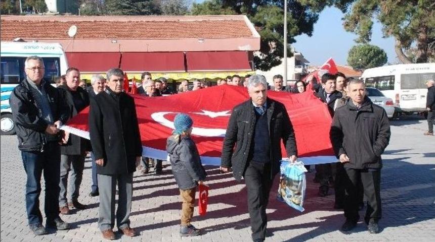 Memur-sen Şehitler İ&ccedil;in Y&uuml;r&uuml;d&uuml;