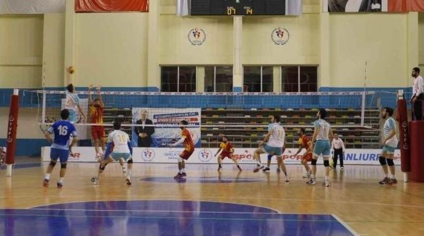Haliliye Belediyespor Voleybol Takımından B&uuml;y&uuml;k Başarı