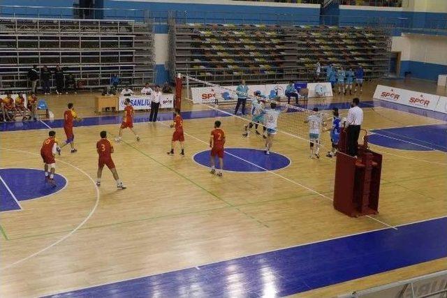 Haliliye Belediyespor Voleybol Takımından Büyük Başarı