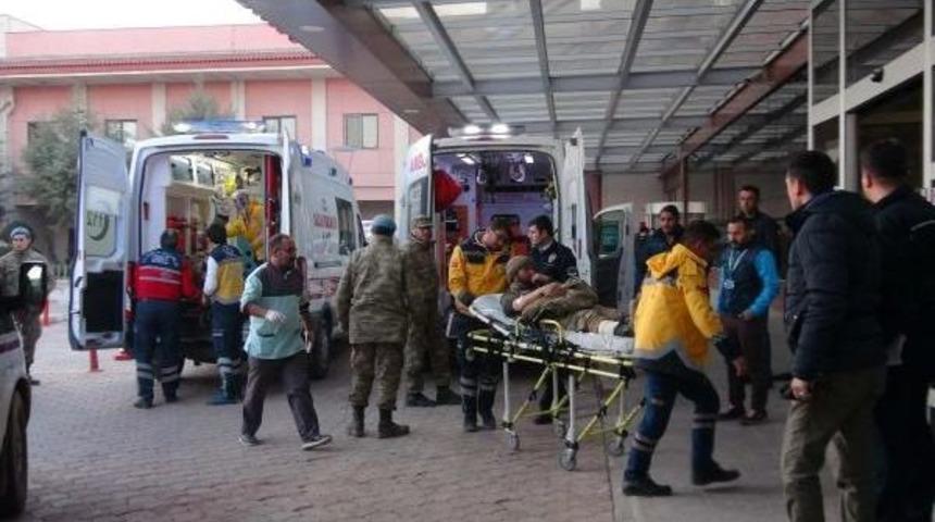 Fırat Kalkanı'nda 1 Şehit, 9 Yaralı (4)