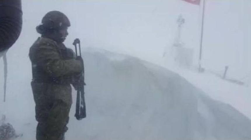 Y&uuml;ksekova'da Bir &Uuml;s B&ouml;lgesindeki Askerlerin Yaşamı