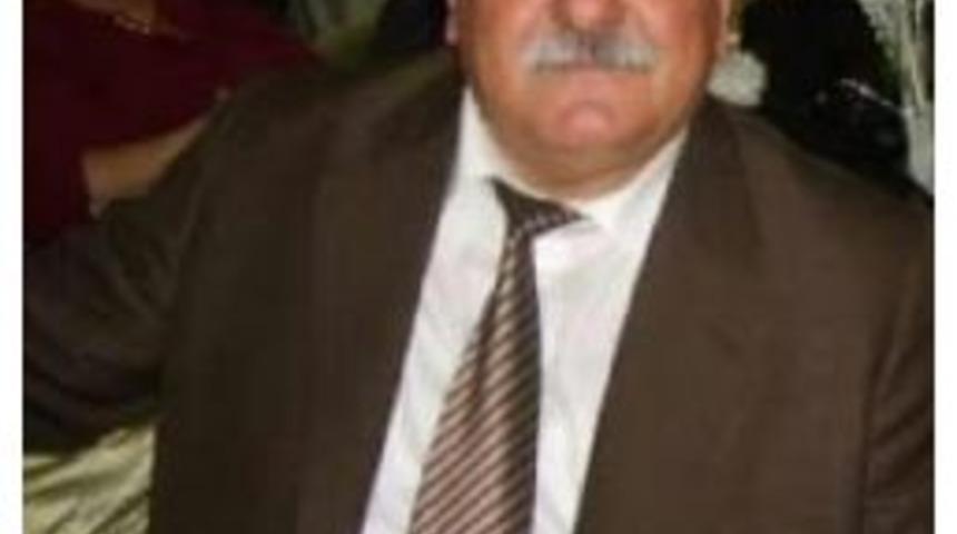 Muhtar Kendisine Kafa Atan Arkadaşını &Ouml;ld&uuml;rd&uuml;