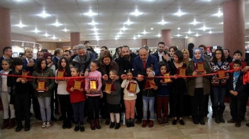 Ressam Minikler &Ouml;d&uuml;llendirildi