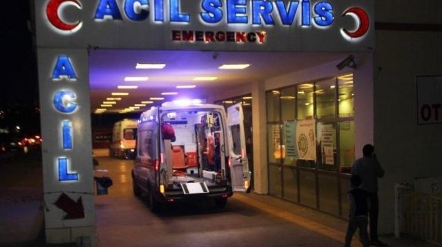 Gazdan Zehirlendiği İddia Edilen 2 Asker Hastaneye Kaldırıldı