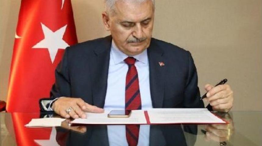 Başbakan Yıldırım : B&uuml;y&uuml;kel&ccedil;i Ilişkilerimizn Tamiri I&ccedil;in  B&uuml;y&uuml;k Hizmetler G&ouml;rm&uuml;şt&uuml;r