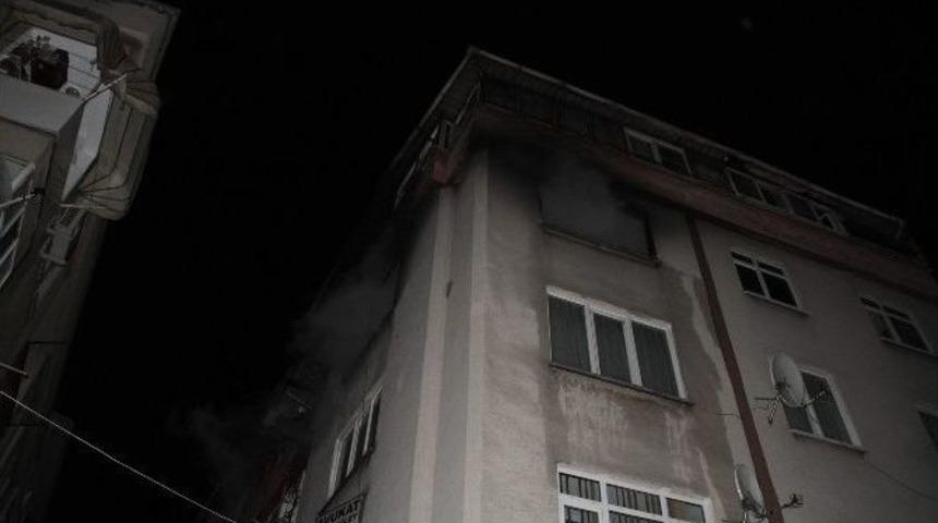 Samsun&rsquo;da Bir Evde &Ccedil;ıkan Yangın Korkuttu