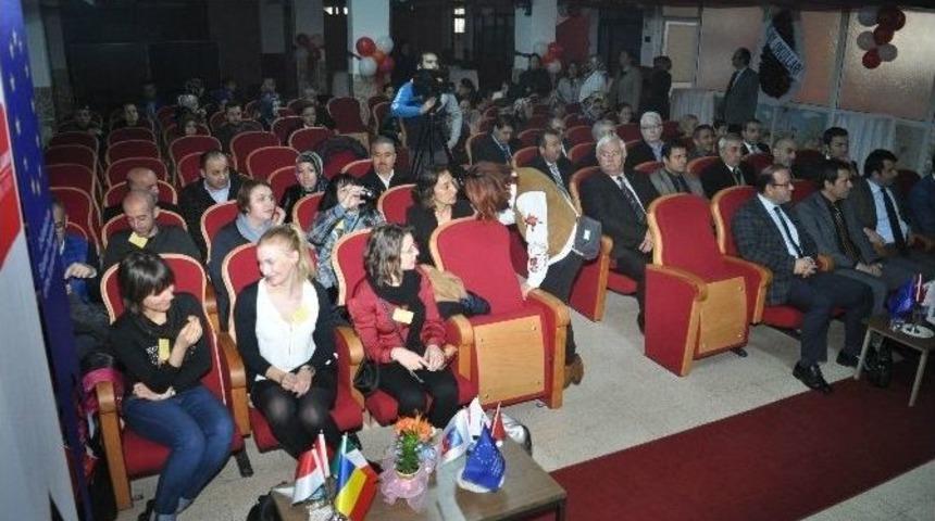 Mehmet Akif&rsquo;in Minikleri, Dengeli Beslenmenin &Ouml;nemini D&uuml;nyaya Anlatıyor