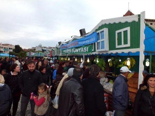 Marmaris Yeni Yıl Için Gelin Gibi Süslendi