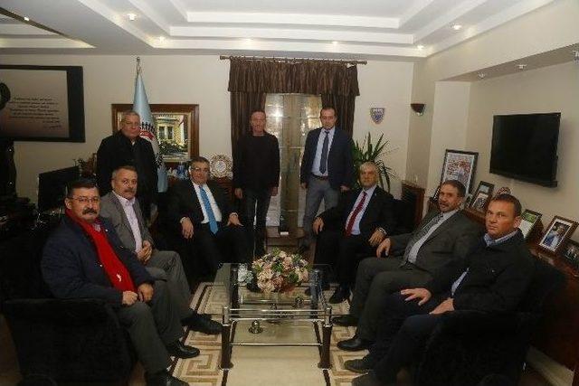 Disk Genel Başkanı Kani Beko’dan Başkan Kesimoğlu’na Teşekkür 1