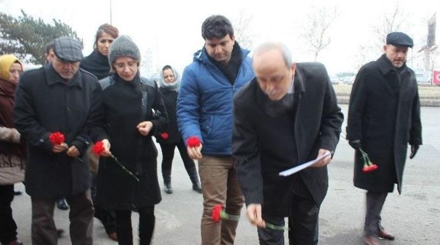 Ag&uuml; Akademisyenleri, Şehit Komandolar Durağı&rsquo;nı Ziyaret Etti
