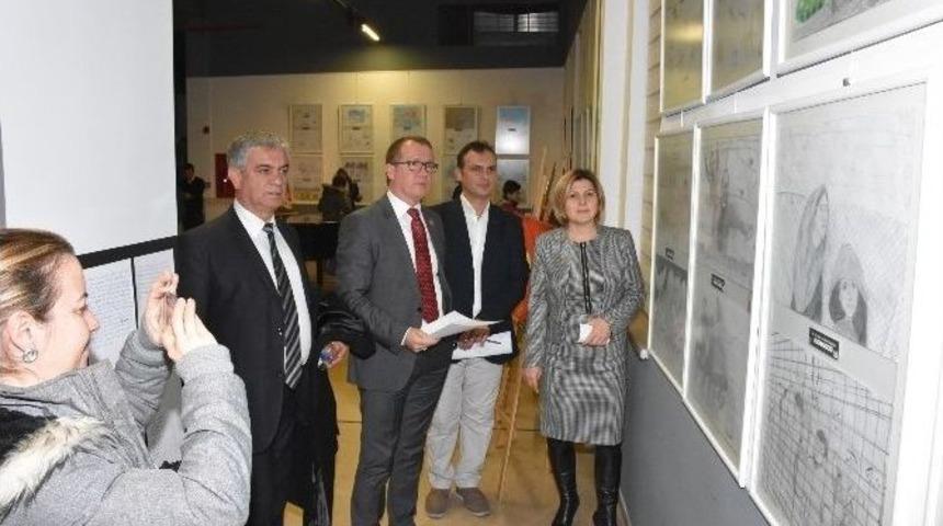 G&ouml;&ccedil; Mektupları Ve Portreleri Resim Sergisi A&ccedil;ıldı