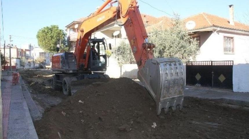 Sarıg&ouml;l 4 Eyl&uuml;l Caddesi Yenileniyor