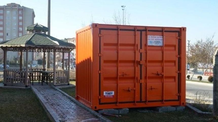 Her İl&ccedil;eye Deprem Malzeme Konteyneri