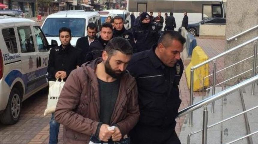 Kocaeli'de Fet&ouml; Ş&uuml;phelisi 11 Polis Ve &Ouml;ğretmen Adliyede
