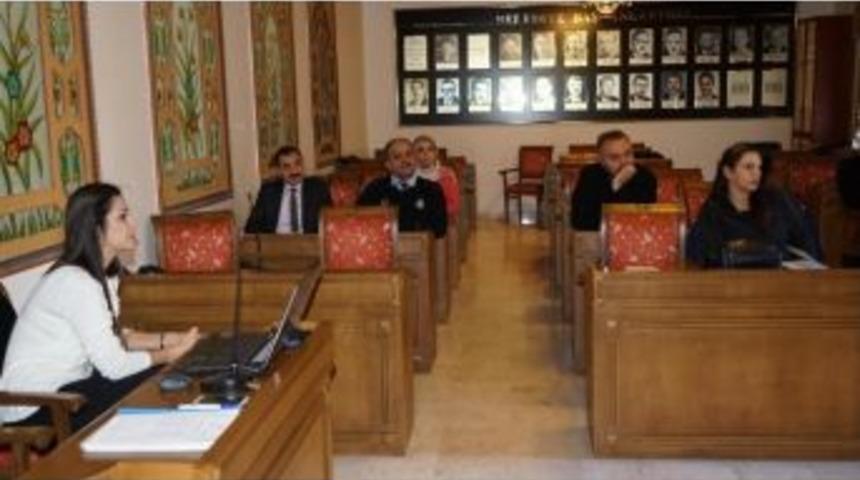 Belediye Hizmet Birim M&uuml;d&uuml;rlerine İlk Yardımcı Eğitimi Veriliyor