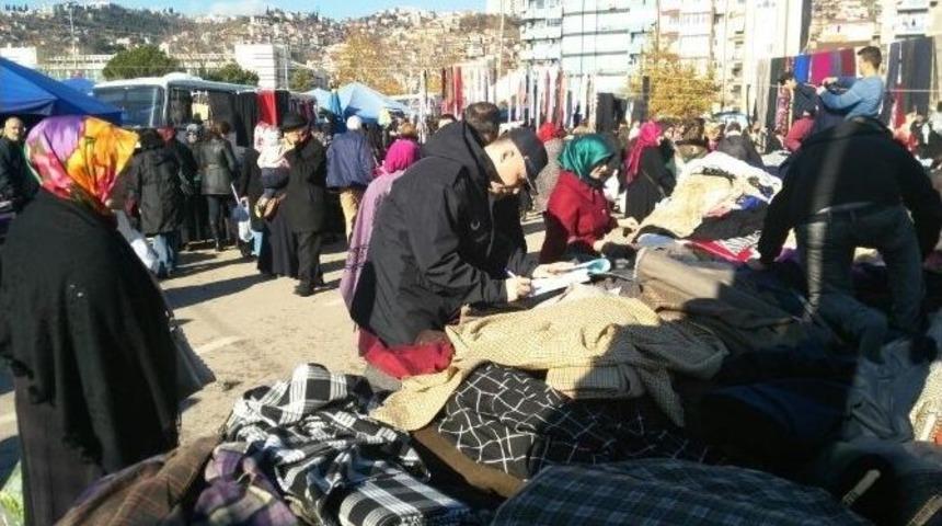 İzmit&rsquo;te Semt Pazarları Denetleniyor