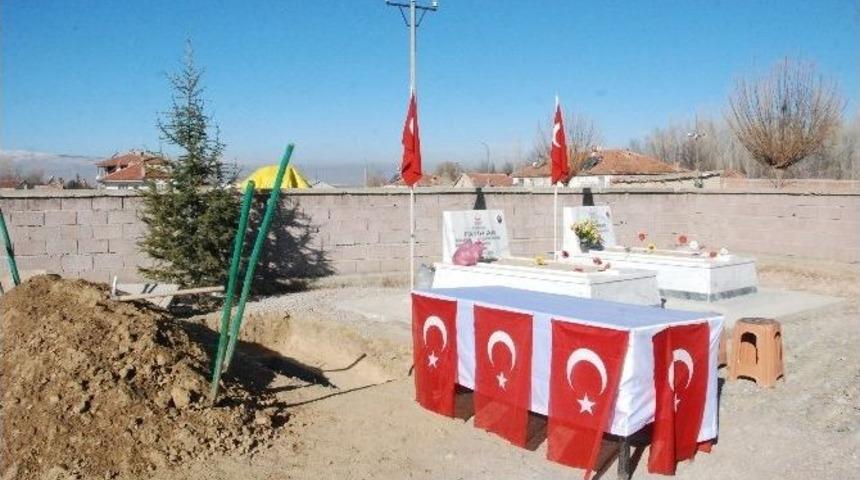 Arkadaşlıkları Şehadette De Devam Etti