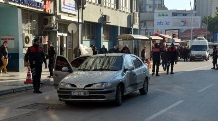 Adana'da 71 Plakalı Ara&ccedil; Paniği