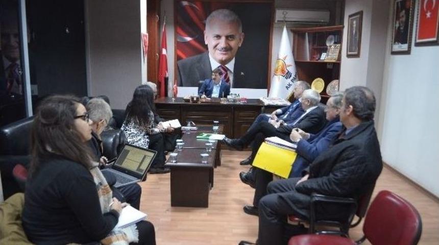 Akar: &ldquo;ak Parti&rsquo;nin Temel D&uuml;ş&uuml;ncesi Sivil Siyaseti Ter&ouml;rden Ayırmaktır&rdquo;