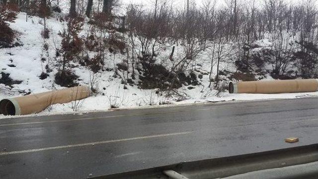 Tır’dan Düşün Çelik Rulalar Korkuttu 1