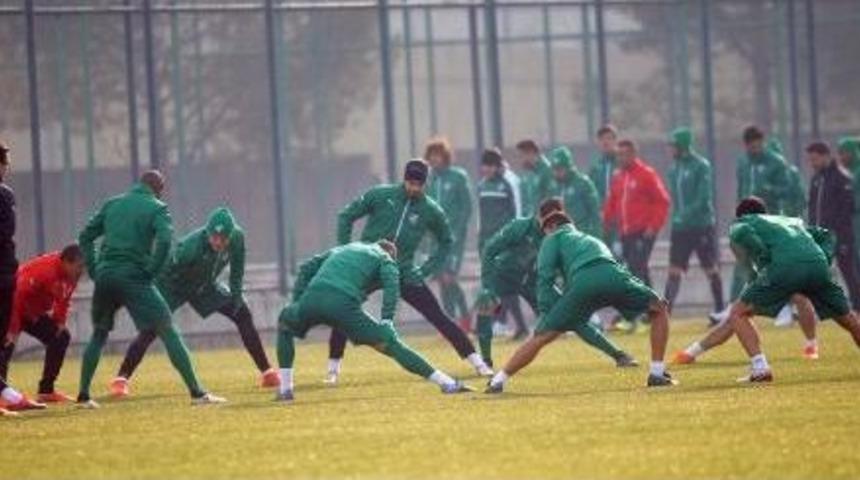 Bursaspor Ara Vermeden Kupa Hazırlığına Başladı