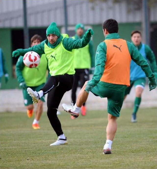 Bursaspor Ara Vermeden Kupa Hazırlığına Başladı