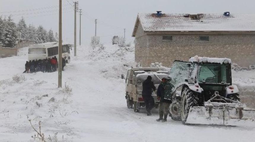 Karaman’da Kar Yağışı Hayatı Olumsuz Etkiliyor