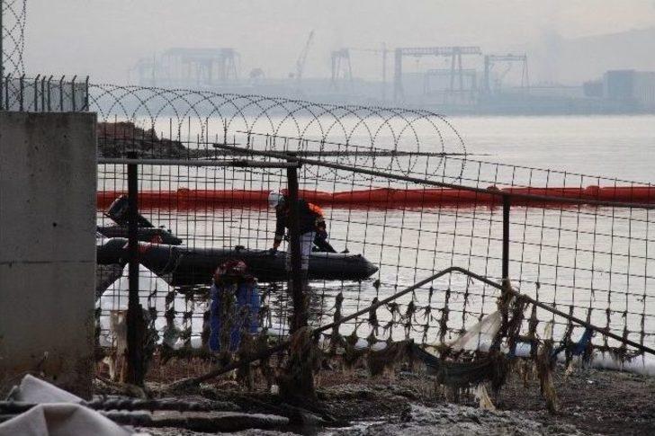 (özel Haber) Yarım Ton Yakıt Denize Sızdı G4