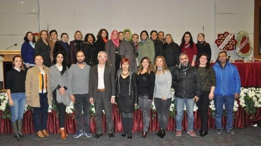 T&uuml;rkiye&rsquo;de 400 Bin Alzheimer Hastası Var