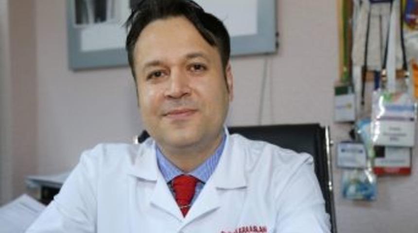 Karlı Ve Buzlu Zeminde Elleriniz Cepte Y&uuml;r&uuml;meyin