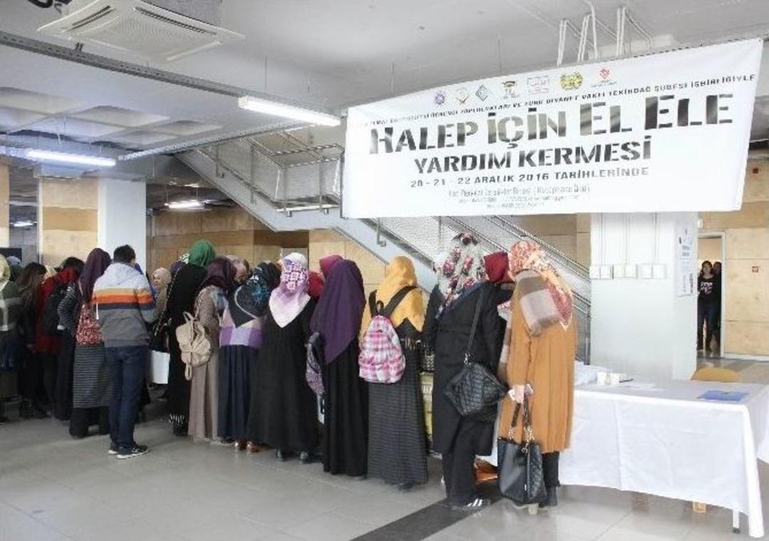 İlahiyat &Ouml;ğrencilerinden Halep İ&ccedil;in Kermes