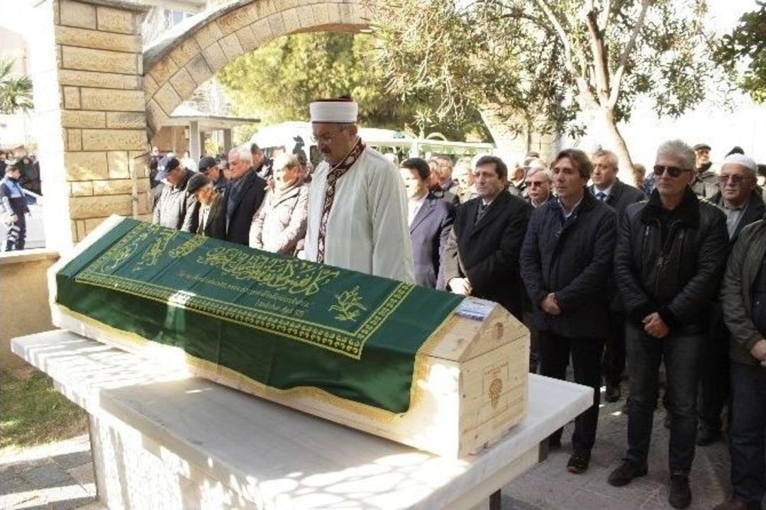 Prof. Dr. S&uuml;leyman Yal&ccedil;ın Son Yolculuğuna Uğurlandı