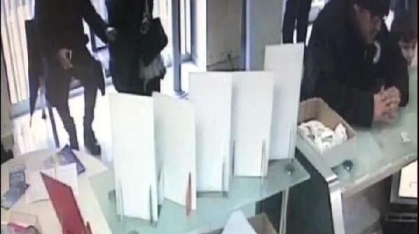 Yaşlı Kadının Emekli Aylığını &Ccedil;alan Hırsız Yakalandı