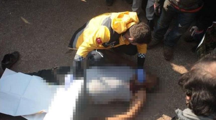 &Ccedil;obanı &Ouml;ld&uuml;r&uuml;p Cesedini Sınır Kapısına Attılar