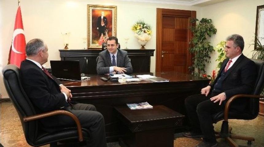 Başkan &Ouml;zt&uuml;rk&rsquo;ten Kaymakam &Ccedil;ığ&rsquo;a Ziyaret