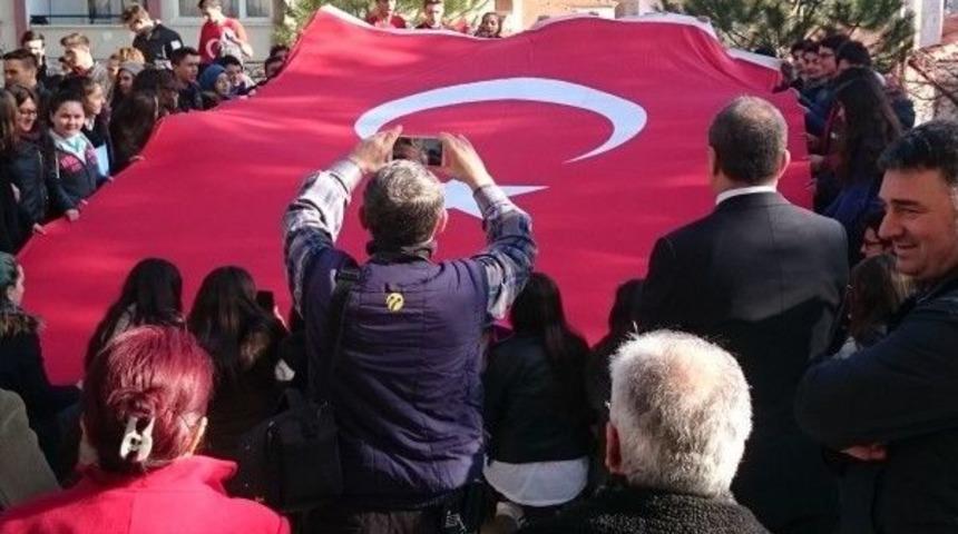 Edremit&rsquo;te Okulda Ter&ouml;r Tepkisi