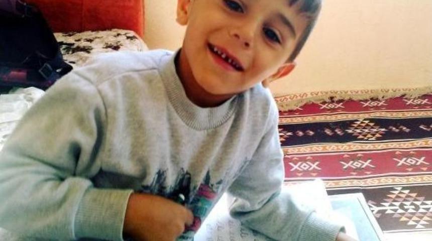 İğne Yapılınca Fenalaşan Minik Yasin, Yaşam M&uuml;cadelesi Veriyor