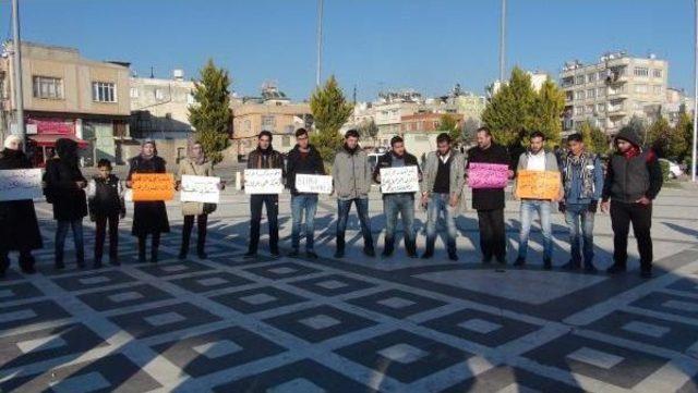 Kilis'te, Suriyelilerden Halep Protestosu