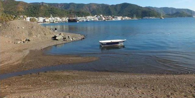 Marmaris te Deniz 4 Metre &Ccedil;ekildi 1