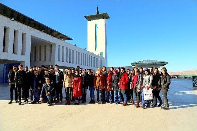 Öğrenciler Üniversite Ortamında Motivasyonlarını Yükselttiler