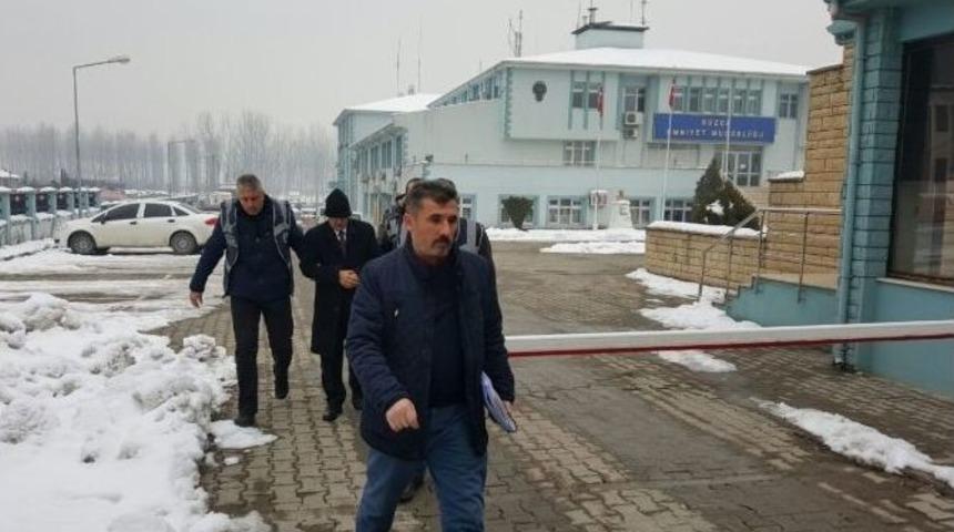 R&uuml;şvet Alırken Su&ccedil;&uuml;st&uuml; Yakalandı