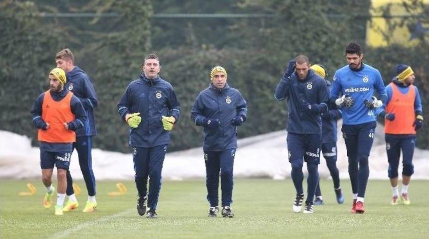 Fenerbah&ccedil;e, Kupa Ma&ccedil;ı Hazırlıklarına Başladı