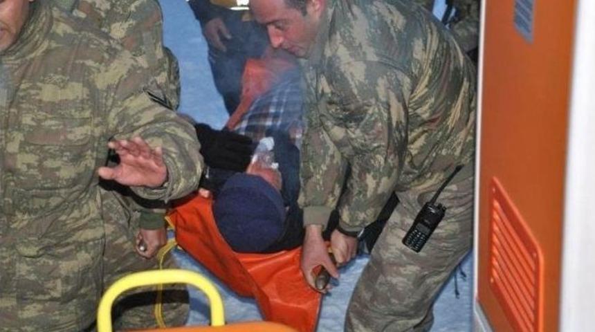 Mehmet&ccedil;ik&rsquo;ten Nefes Kesen Hasta Kurtarma Operasyonu