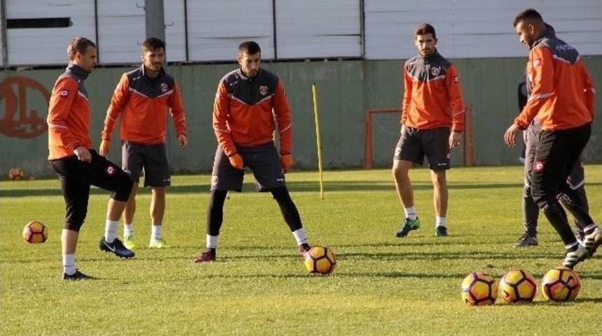 Adanaspor&rsquo;da Medipol Başakşehir Mesaisi Başladı