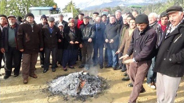 Çimento Fabrikası Kurulmasına Köylüler Sert Tepki Gösterdi