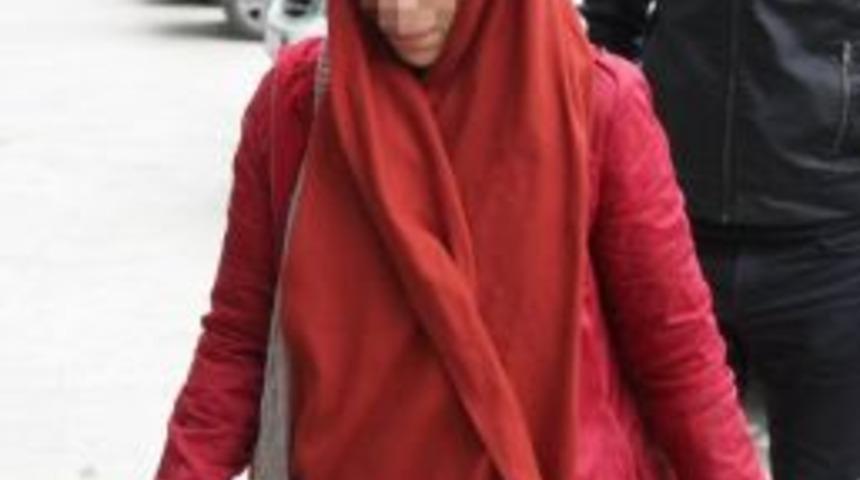 Ka&ccedil;ak Sigara İle Yakalanan G&uuml;rc&uuml; Kadına Adli Kontrol