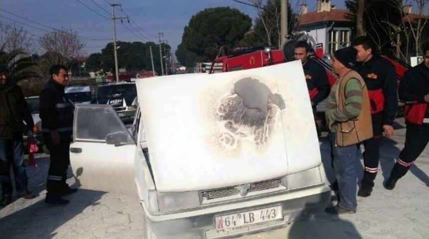 Seyir Halindeki Otomobil Alev Aldı