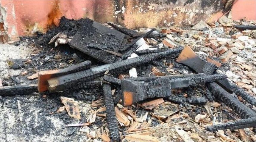 Gebze Belediyesi Tahrip Edilen Parkta Onarım &Ccedil;alışması Yaptı